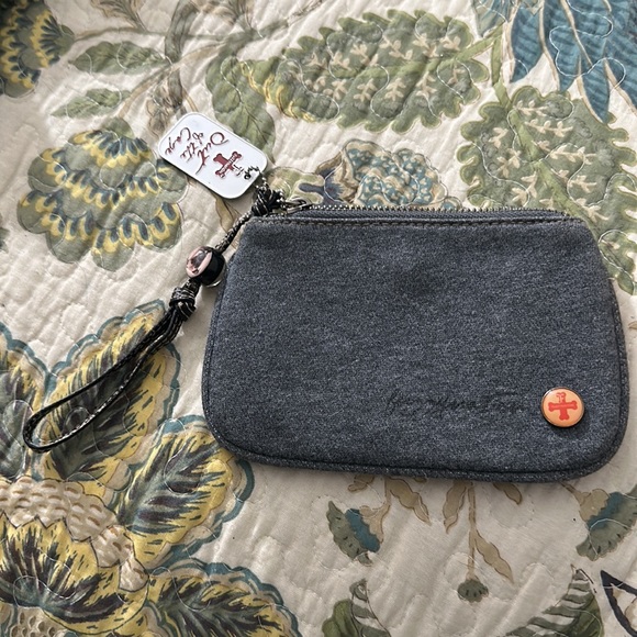 FuzzyNation purse - Picture 2 of 2